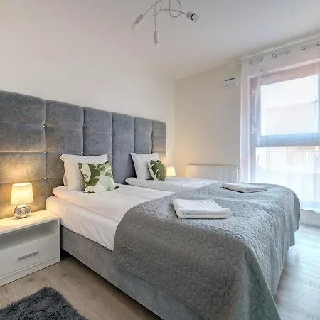 Live & Travel - Waterlane Island *