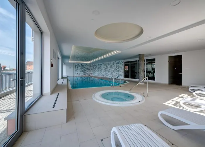 Live & Travel - Waterlane Island *