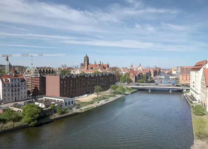 Live & Travel - Waterlane Island *