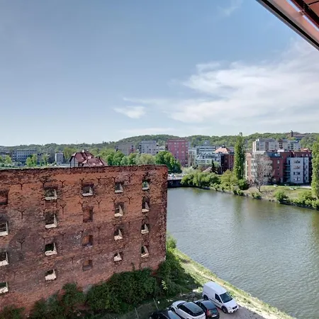Live & Travel - Waterlane Island Gdansk